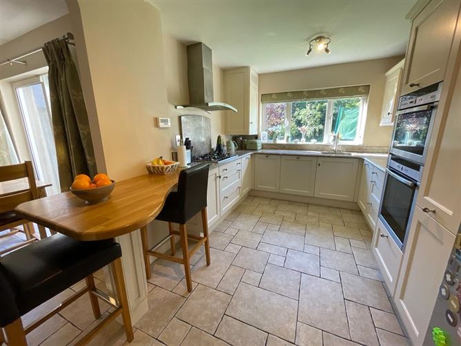 2 Gate Lodge, Castle Road, Blackrock, Cork