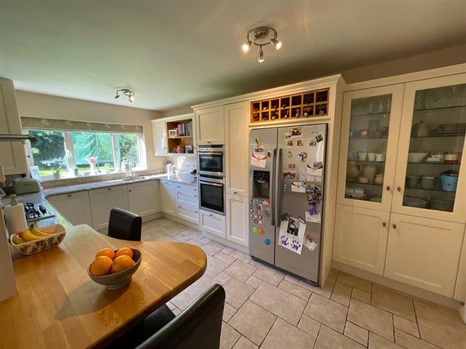 2 Gate Lodge, Castle Road, Blackrock, Cork