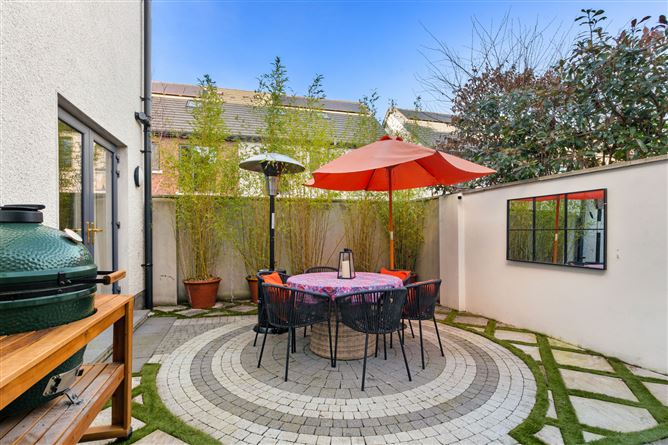 1 Knockrabo Court, Mount Anville Road, Goatstown, Dublin 14