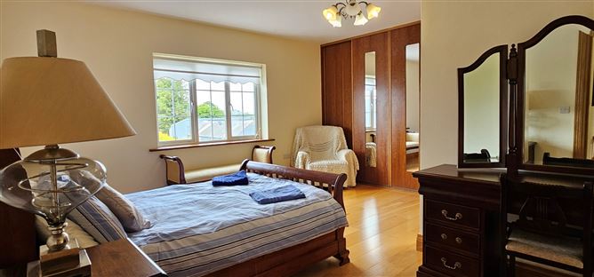 Dalgan Road, Shrule, Co. Galway
