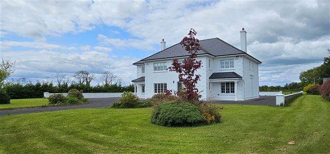 Dalgan Road, Shrule, Co. Galway