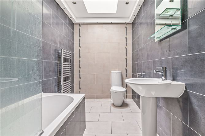 5 The Court, Walshestown Park, Newbridge, Kildare