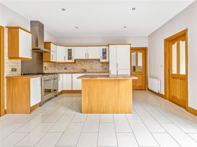 5 The Court, Walshestown Park, Newbridge, Kildare