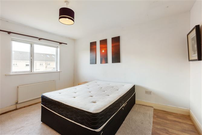 3 The Grove, Downshire Park, Blessington, Wicklow