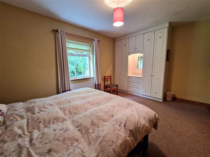 10 Meadow Park, Swinford, Co. Mayo