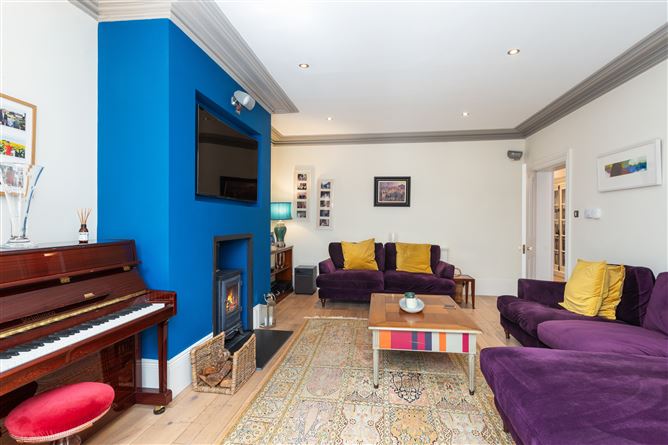 https://photos-a.propertyimages.ie/media/3/4/3/4922343/9ca539d5-5d25-4849-aac7-c71b2cbc95cf_l.jpg