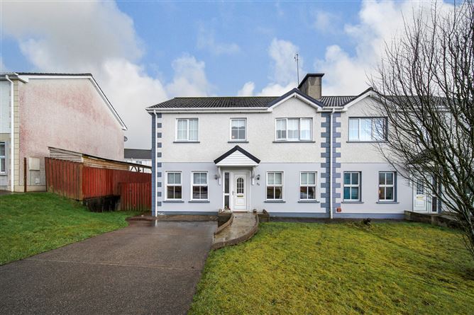 53 Harmony Hill, Letterkenny, Donegal