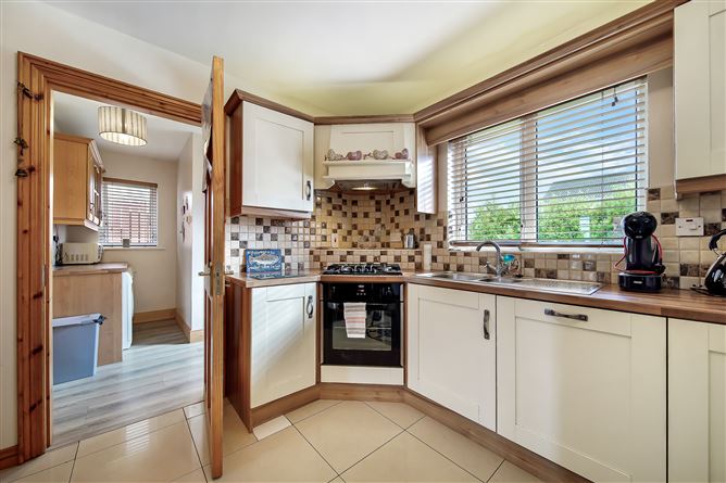 53 Harmony Hill, Letterkenny, Donegal