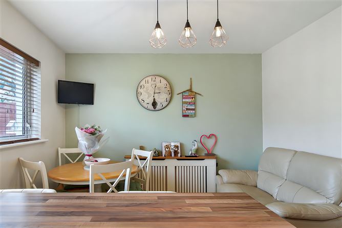 53 Harmony Hill, Letterkenny, Donegal