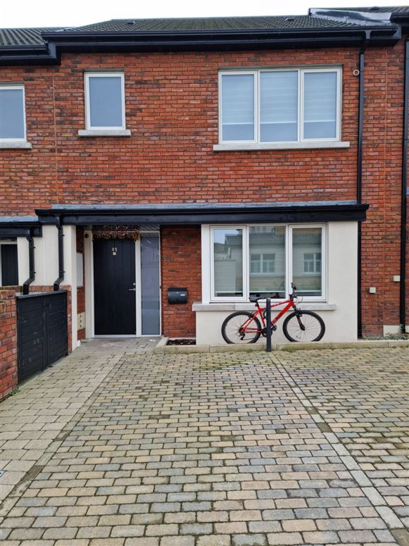 41 CLAY FARM AVENUE , Leopardstown,   Dublin 18, D18F1PD