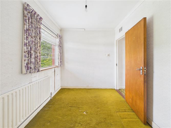 Photo 24 of 37 — 104 Millview Lawns, Malahide, County Dublin