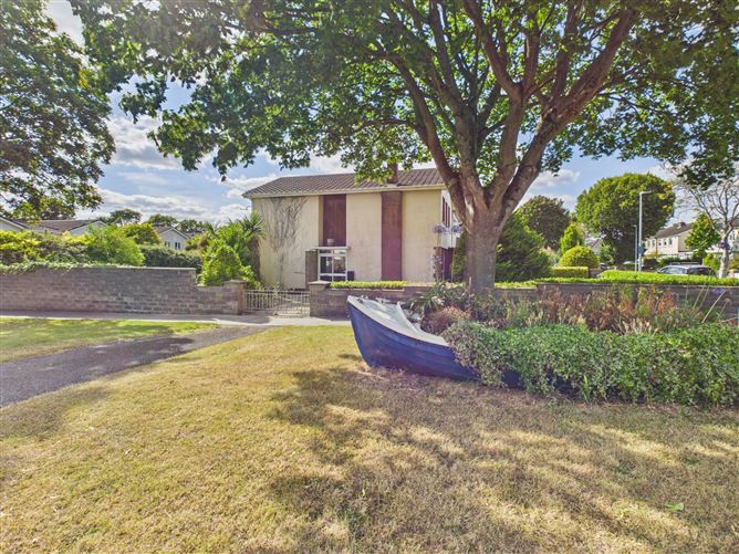 Photo 26 of 37 — 104 Millview Lawns, Malahide, County Dublin