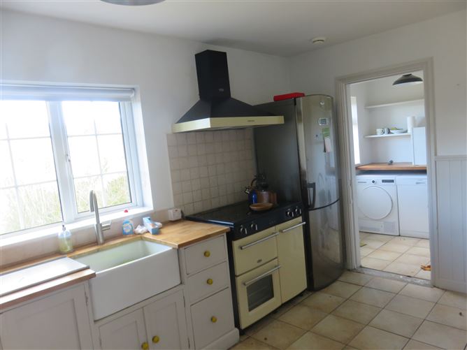Threegneeves, Leap,   West Cork