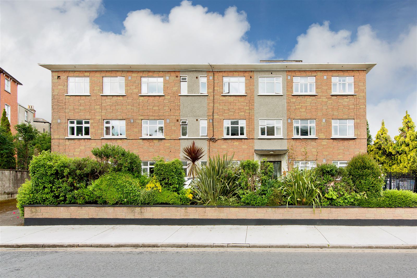 Photo 1 of 9 — Lansdowne Court, Shelbourne Road, Ballsbridge, Dublin 4