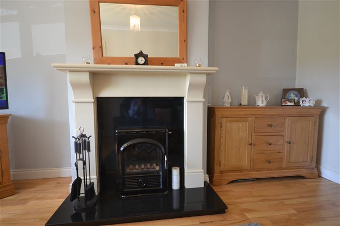 26 Castlelost Vale, Rochfortbridge, Westmeath