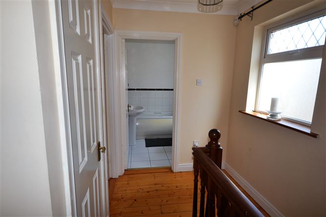 26 Castlelost Vale, Rochfortbridge, Westmeath