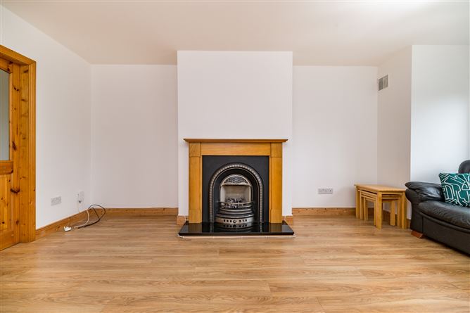 57 Whitefields, Portarlington, Laois