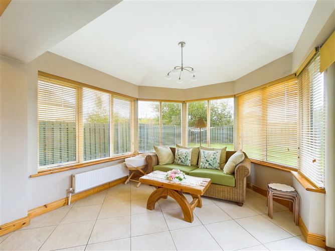 6 Longfield Park, Boherlahan, Cashel, Co. Tipperary