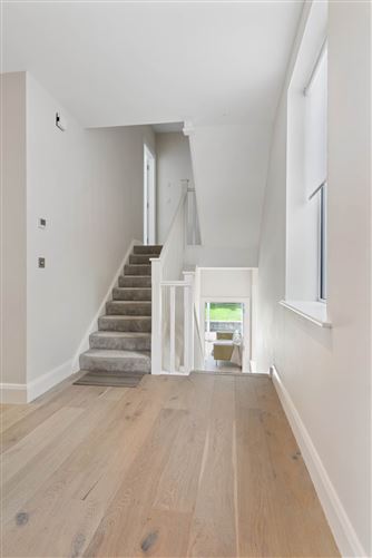 5 Oatlands Manor, Mount Merrion, County Dublin