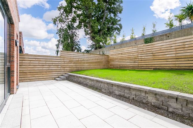 5 Oatlands Manor, Mount Merrion, County Dublin
