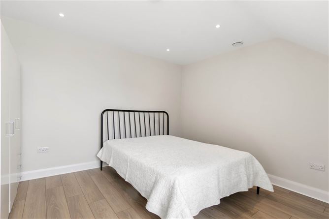 5 Oatlands Manor, Mount Merrion, County Dublin