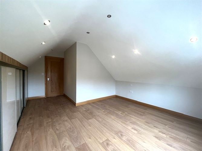 Esker Cottages, Lucan, Co. Dublin