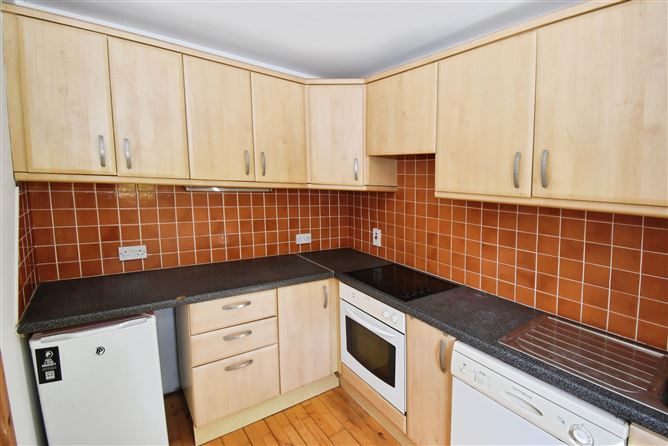 8 Carleton Village, Golf Links Road, Youghal, Cork