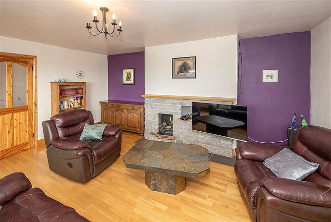25 The Comeraghs, Stradbally, Waterford