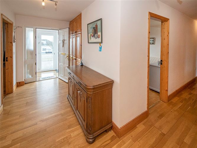 25 The Comeraghs, Stradbally, Waterford