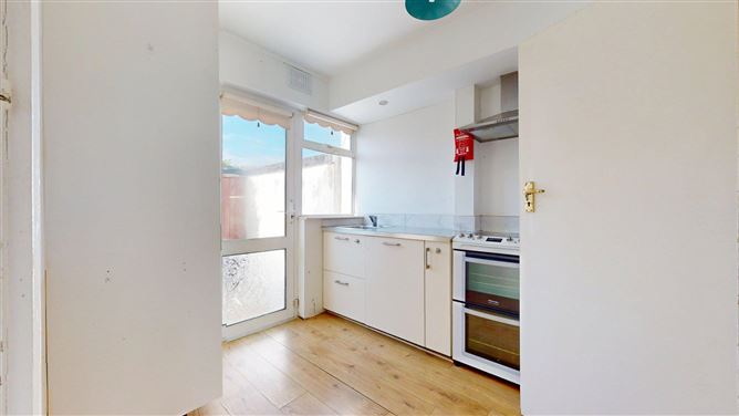 Photo 8 of 24 — 17 Bayside Boulevard South, Sutton, Dublin 13