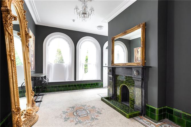 Apartment 3, Holyrood Castle, Holyrood Park, Sandymount, Dublin 4
