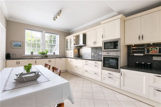 4 Simmons Court, Simmonscourt Road, Ballsbridge, Dublin 4