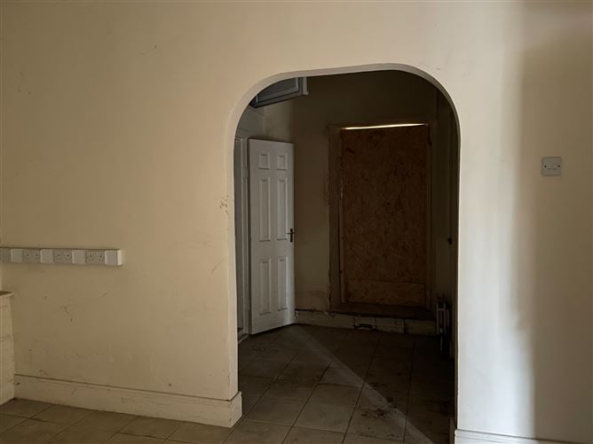 2 Upper Mary Street, New Ross, Co. Wexford