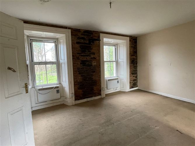 2 Upper Mary Street, New Ross, Co. Wexford