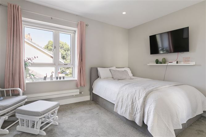 28 Woodfield, Scholarstown Road, Rathfarnham, Dublin 16