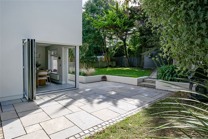 28 Woodfield, Scholarstown Road, Rathfarnham, Dublin 16