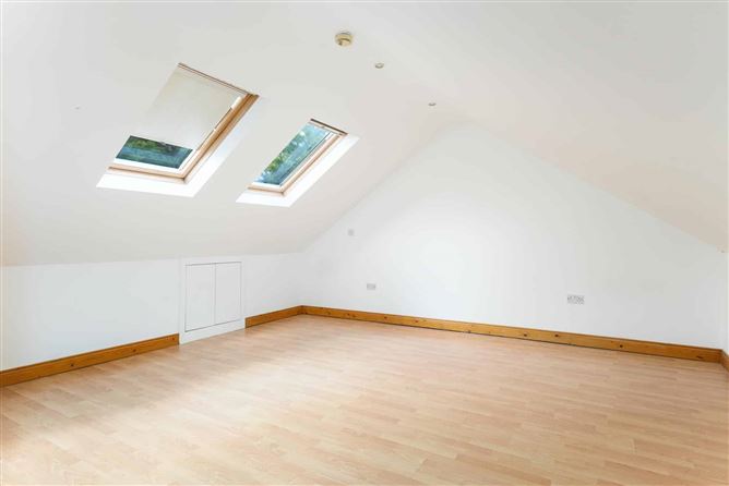 https://photos-a.propertyimages.ie/media/3/4/5/5004543/327c0c94-ff3b-4419-b10b-e3fda56c798b_l.jpg
