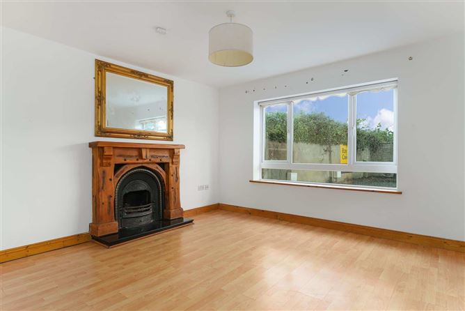 https://photos-a.propertyimages.ie/media/3/4/5/5004543/327c0c94-ff3b-4419-b10b-e3fda56c798b_l.jpg
