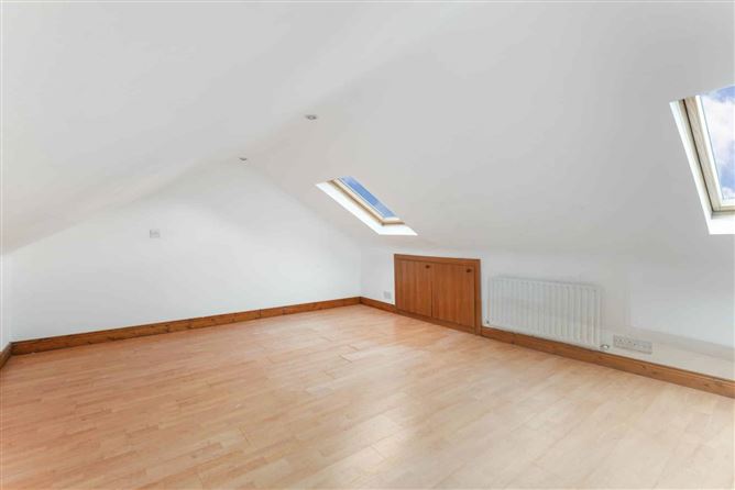 https://photos-a.propertyimages.ie/media/3/4/5/5004543/327c0c94-ff3b-4419-b10b-e3fda56c798b_l.jpg