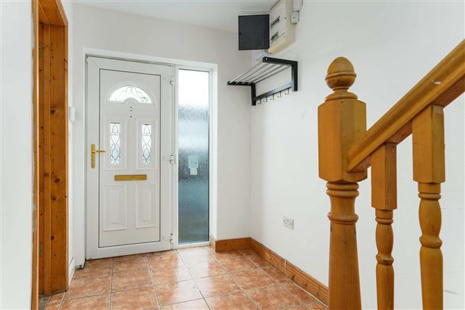https://photos-a.propertyimages.ie/media/3/4/5/5004543/327c0c94-ff3b-4419-b10b-e3fda56c798b_l.jpg
