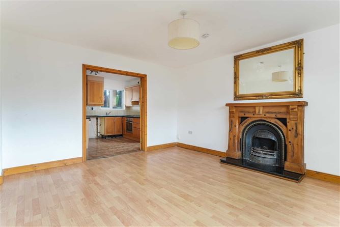 https://photos-a.propertyimages.ie/media/3/4/5/5004543/327c0c94-ff3b-4419-b10b-e3fda56c798b_l.jpg