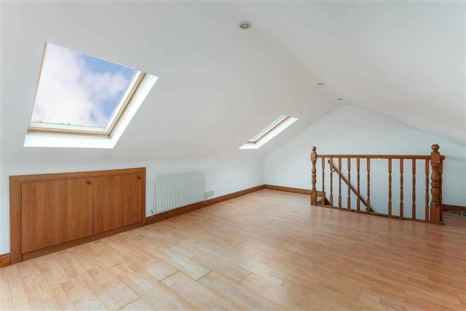 https://photos-a.propertyimages.ie/media/3/4/5/5004543/327c0c94-ff3b-4419-b10b-e3fda56c798b_l.jpg