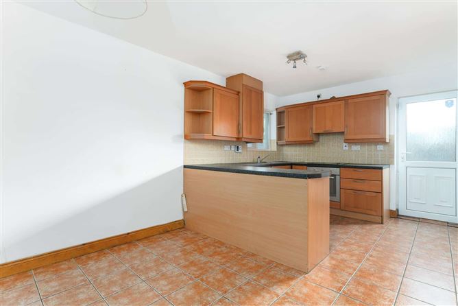 https://photos-a.propertyimages.ie/media/3/4/5/5004543/327c0c94-ff3b-4419-b10b-e3fda56c798b_l.jpg
