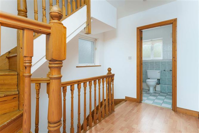 https://photos-a.propertyimages.ie/media/3/4/5/5004543/327c0c94-ff3b-4419-b10b-e3fda56c798b_l.jpg