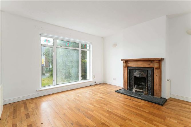 https://photos-a.propertyimages.ie/media/3/4/5/5004543/327c0c94-ff3b-4419-b10b-e3fda56c798b_l.jpg