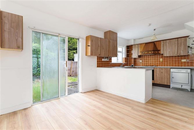 https://photos-a.propertyimages.ie/media/3/4/5/5004543/327c0c94-ff3b-4419-b10b-e3fda56c798b_l.jpg