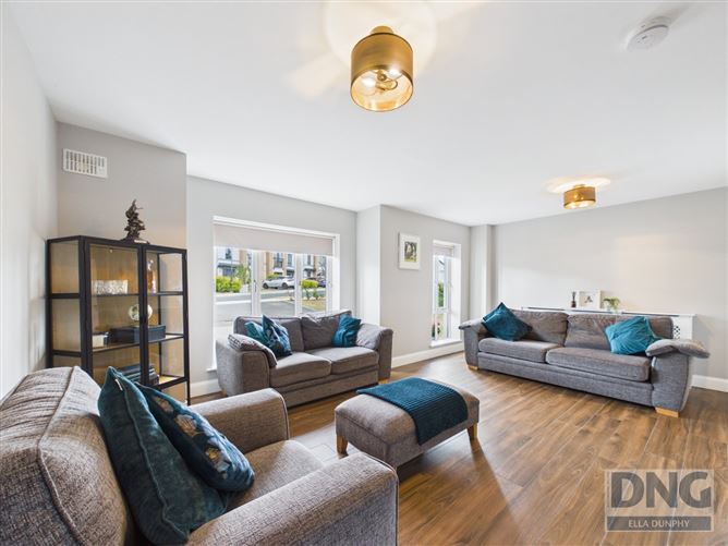 Photo 15 of 34 — 18 Crescent Avenue, Friary Walk, Callan, Co. Kilkenny