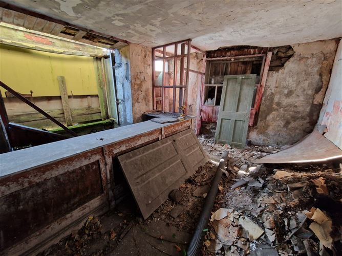 Dublin Road, Swinford, Co. Mayo