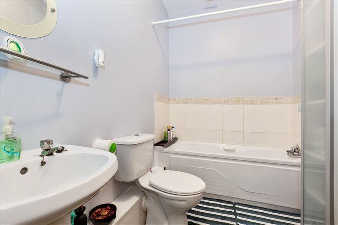 112 Hampton Wood Avenue, Finglas, Dublin 11