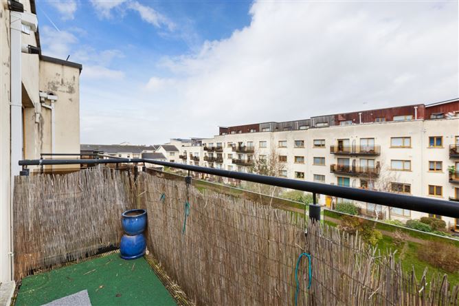 112 Hampton Wood Avenue, Finglas, Dublin 11